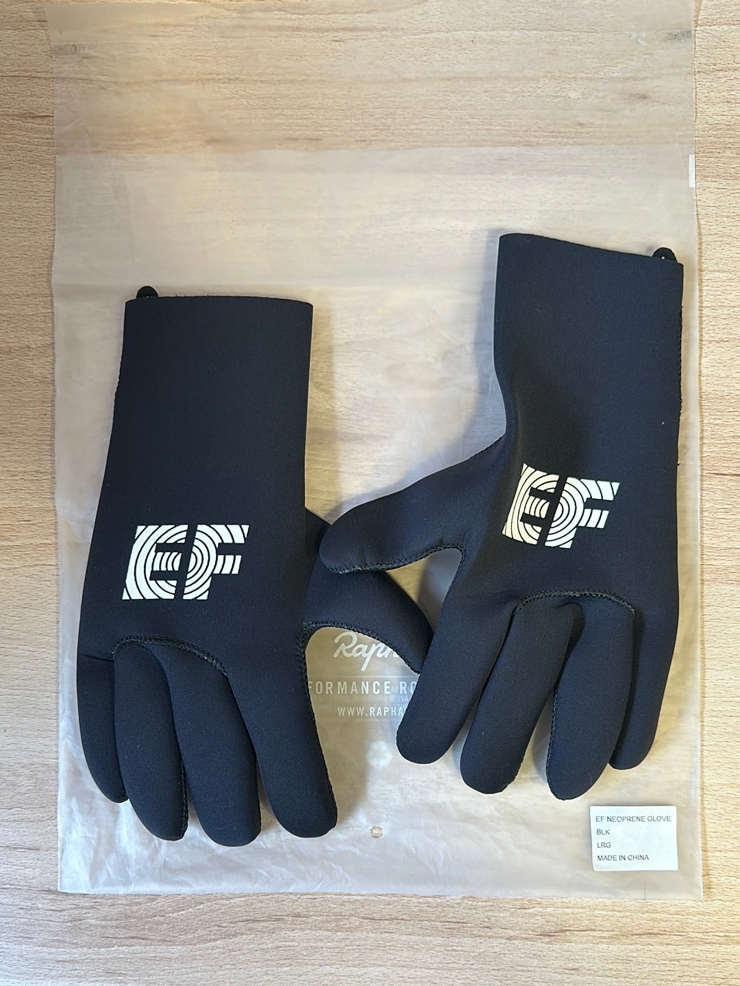 EF EDUCATION | RAPHA Neoprene Gloves – GEARONA.COM
