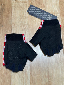 Team Jumbo Visma AGU Premium Summer Gloves Red Polka