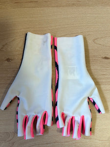 EF EDUCATION | RAPHA TT Aero Gloves