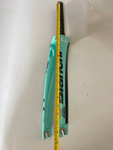 Team Lotto Jumbo Bianchi OLTRE XR4  Fork (BIAN-OL4-RD) Rim Brakes | Celeste Black