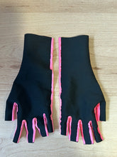 EF EDUCATION | RAPHA TT Aero Gloves