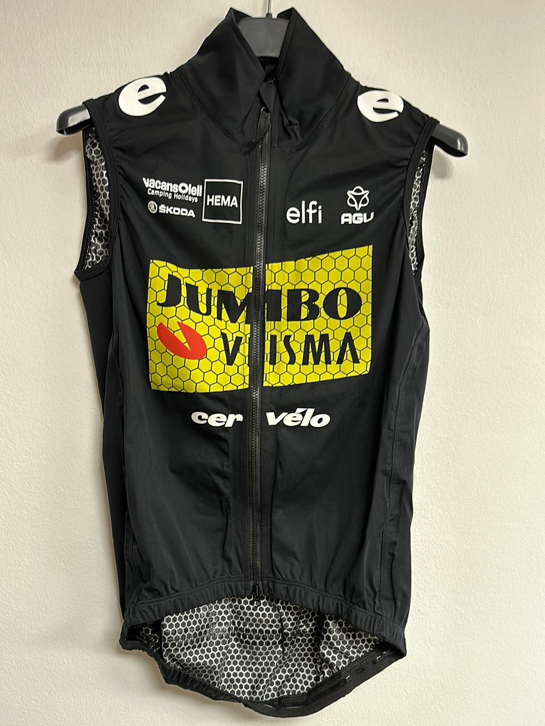 Chaleco impermeable Team Jumbo Visma negro completamente sellado WTD (solo Elfi, no se alquila una bicicleta)