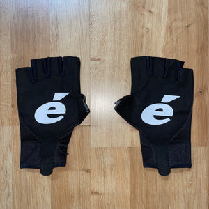 Team Jumbo Visma AGU Premium Black TT Gloves - No Padding